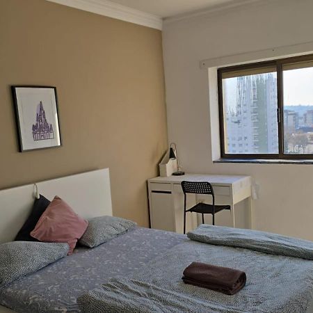 Quarto Familiar Com Cama De Casal Apenas Para Casais E Raparigas Nenhum Homem Individual Braga Exteriér fotografie