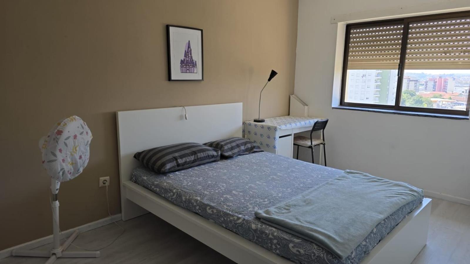 Quarto Familiar Com Cama De Casal Apenas Para Casais E Raparigas Nenhum Homem Individual Braga Exteriér fotografie